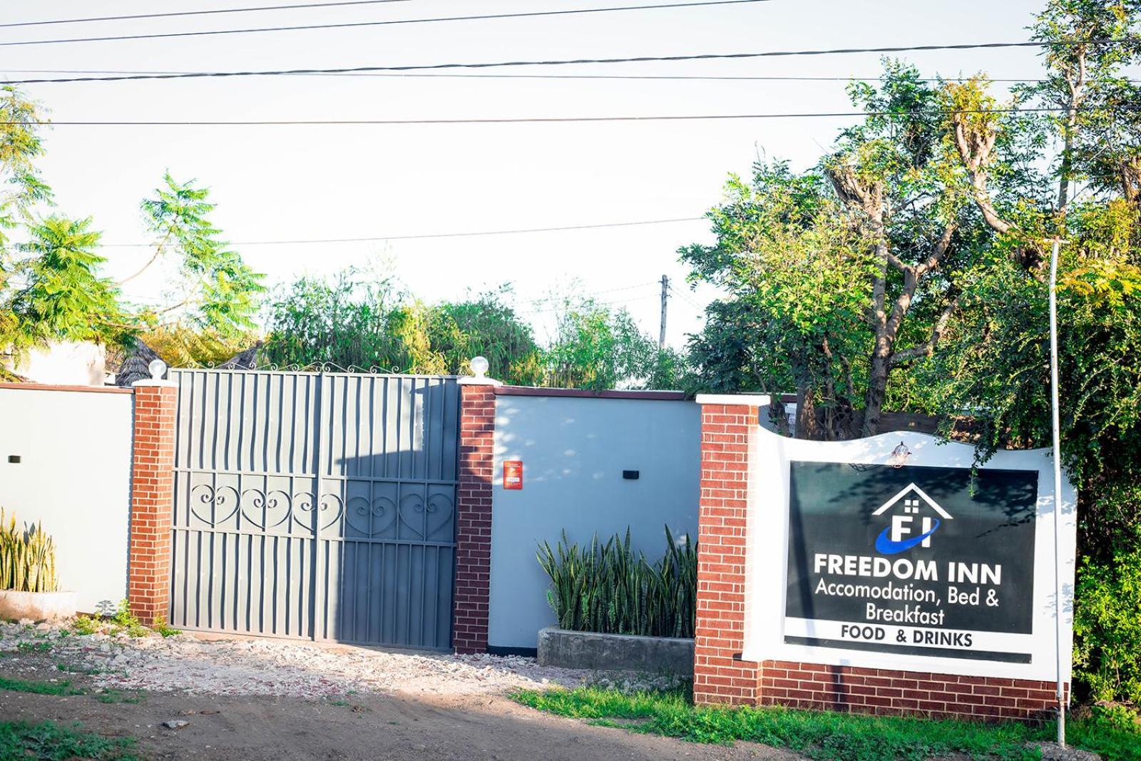 Freedom Inn Аруша Экстерьер фото